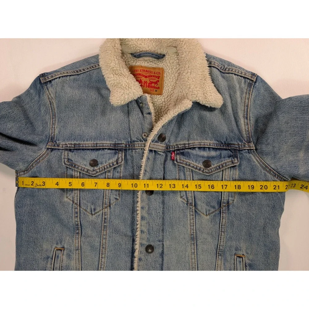 Levis levis mens